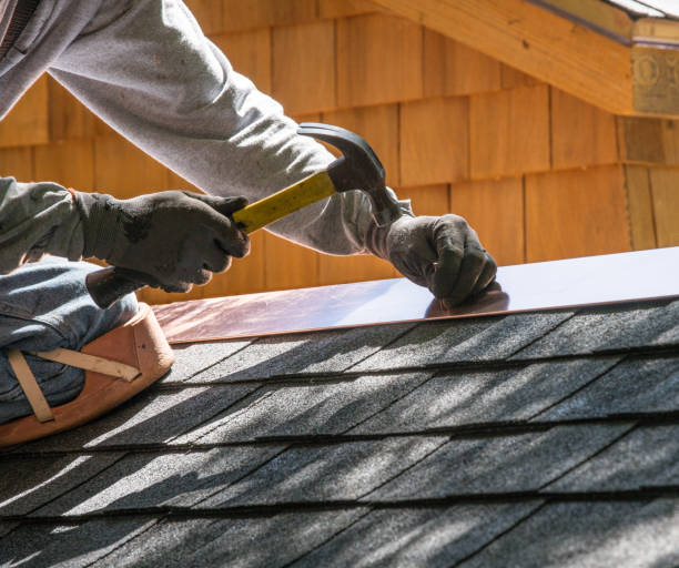 Best Residential Roofing Contractor  in Kaukauna, WI